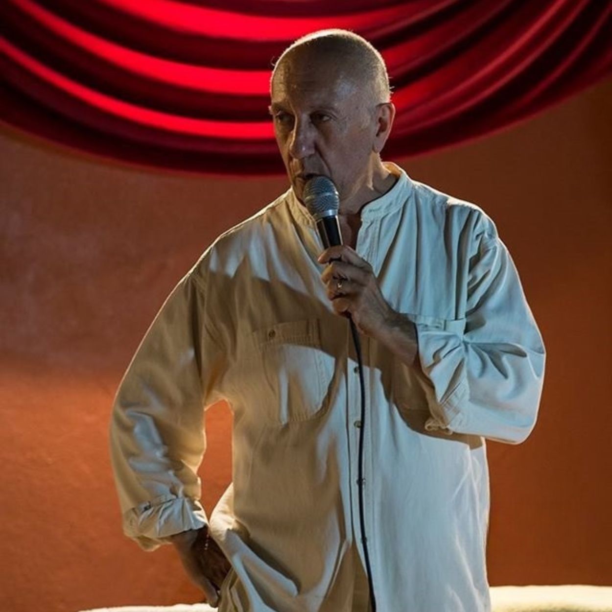 Leon Weinstein Speaking at Educational Event